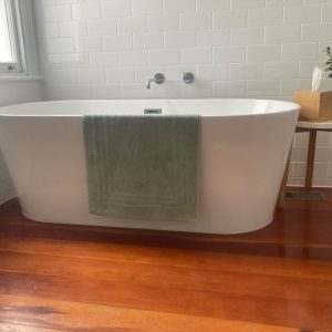Hamilton East Villa- Bathroom renovation